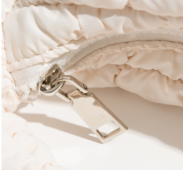 599fa9fd-c6b0-41c7-b960-b338e31828bb